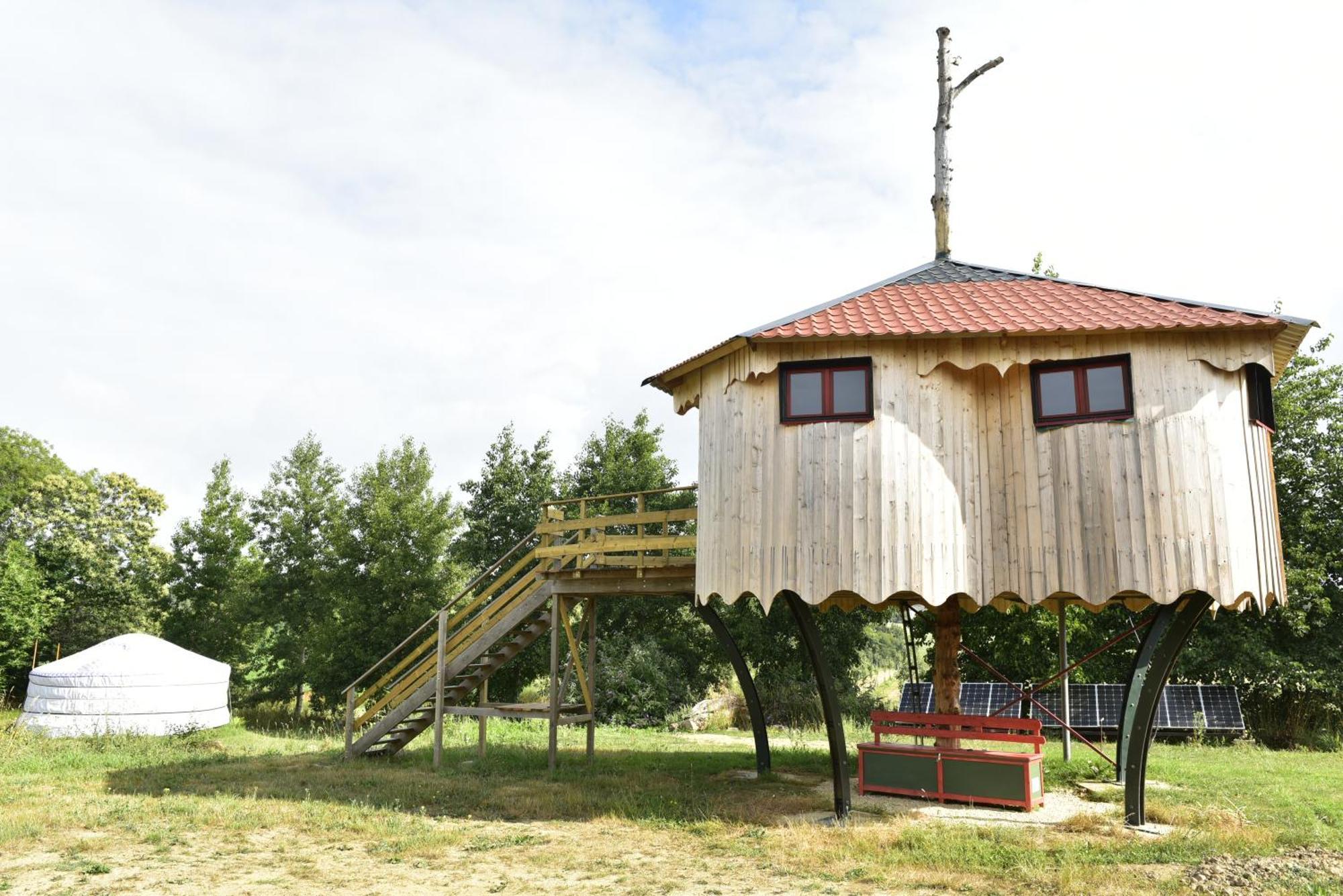 Yourte Roulotte Et Gite De La Laita Clohars-Carnoet Exterior photo