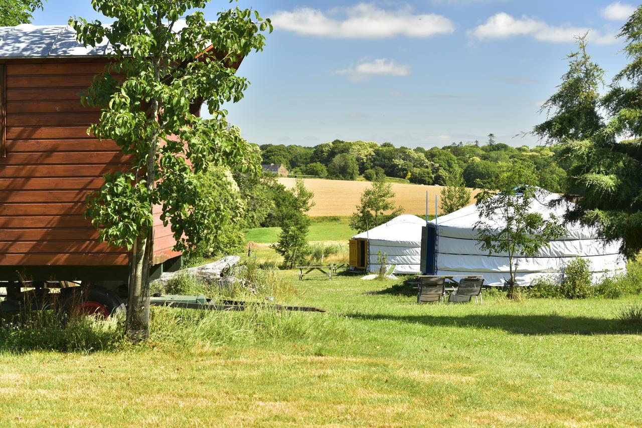 Yourte Roulotte Et Gite De La Laita Clohars-Carnoet Exterior photo